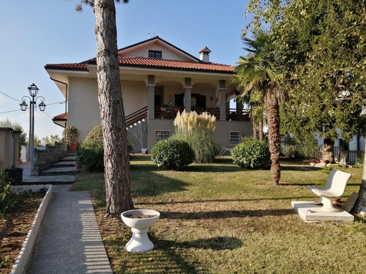 Amo' Le Langhe Bed & Breakfast Narzole Exterior photo